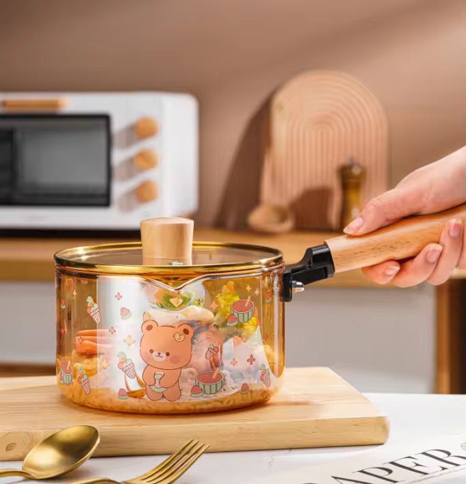 Olla de vidrio con mango de madera MU12