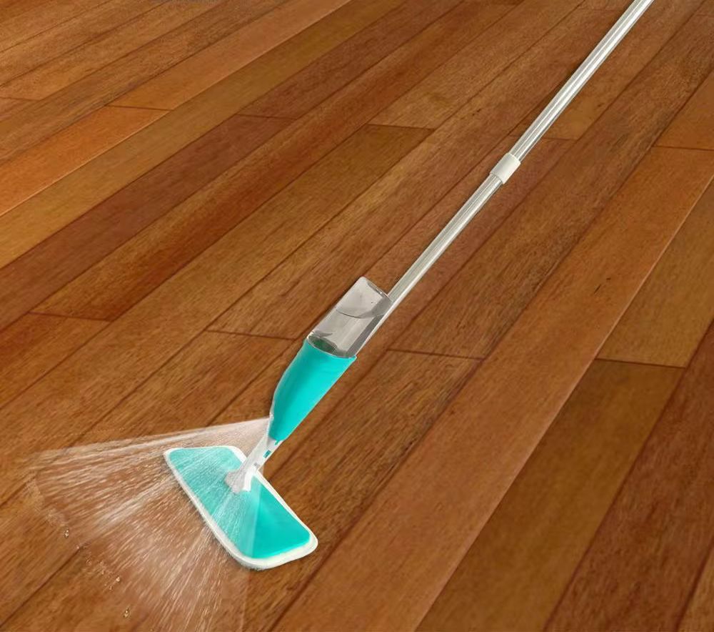 Trapeador con Spray Integrado