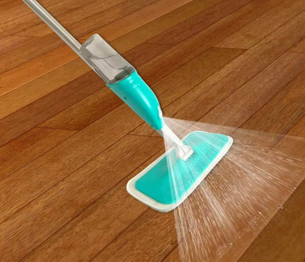 Trapeador con Spray Integrado